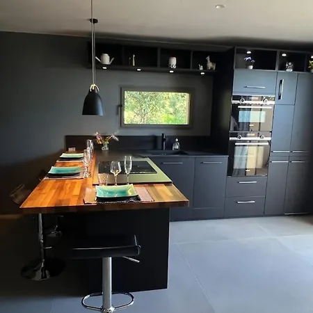 L'appart Du Mas Du Zebu Bleu Apartment *