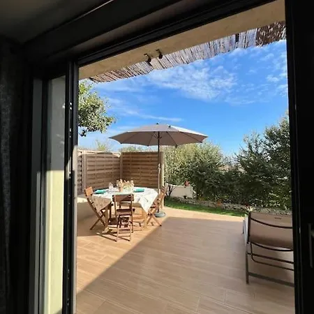 L'appart Du Mas Du Zebu Bleu Apartment