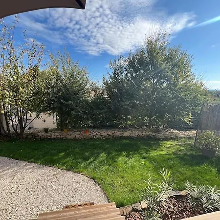 L'appart Du Mas Du Zebu Bleu Apartment Vernegues